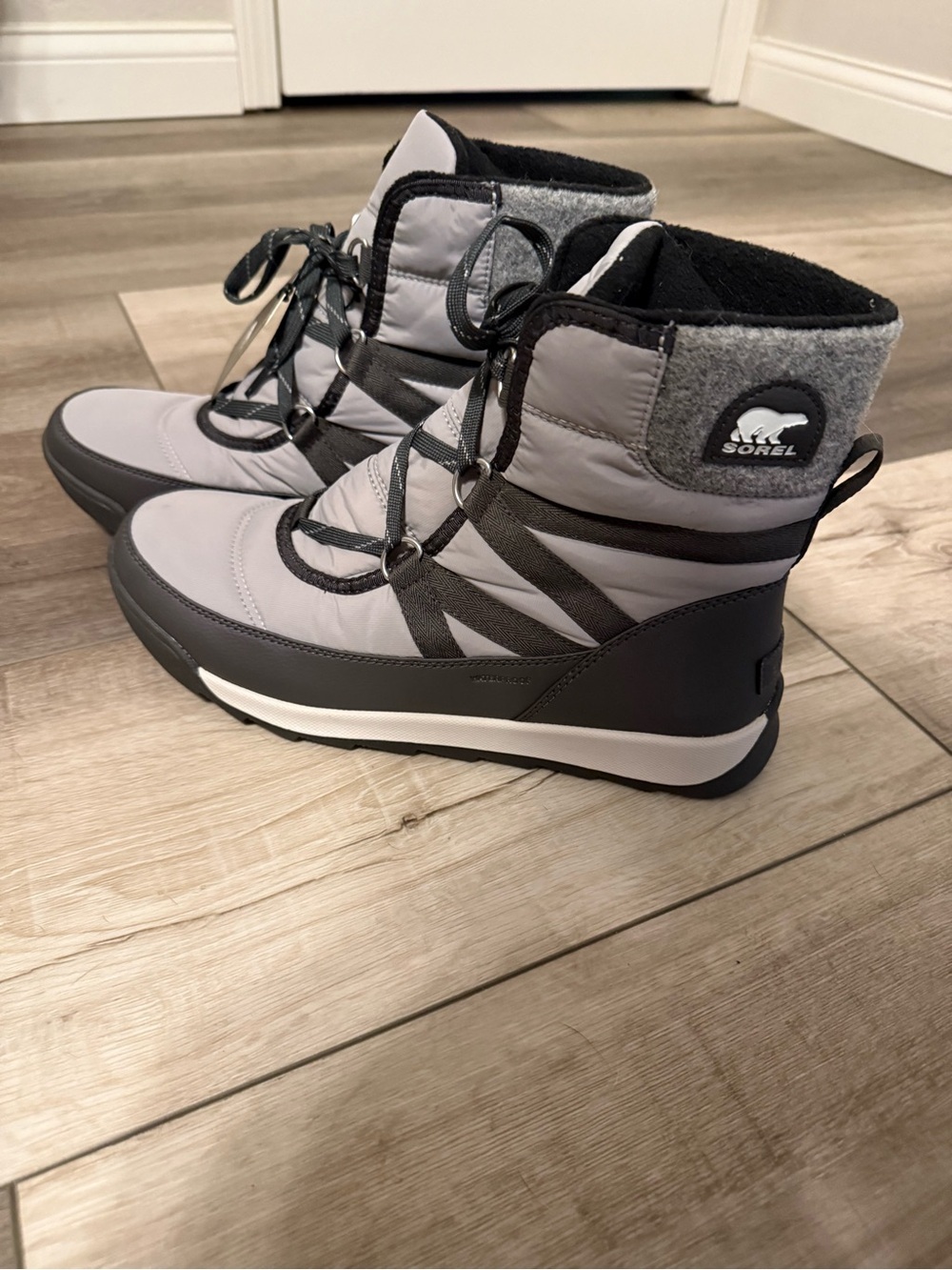 Sorel Women's Light Gray and Dark Gray Winter Lace-Up Snow Boots